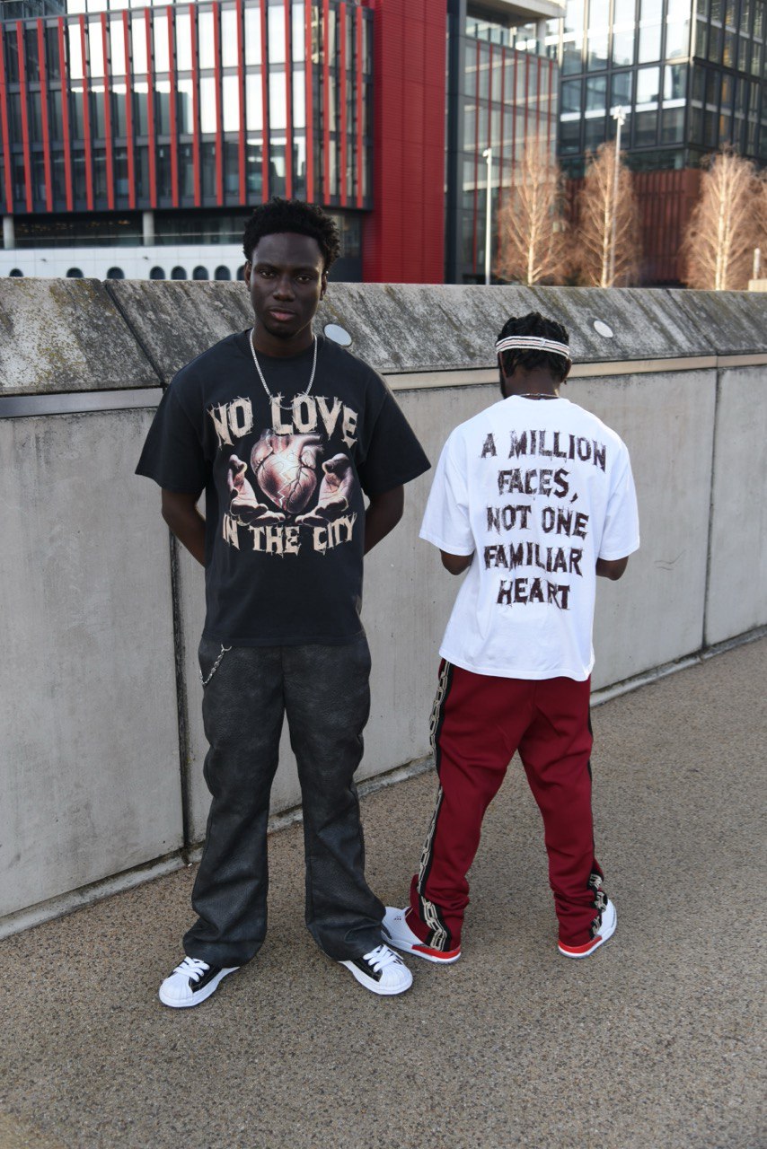 Familiar heart Tees